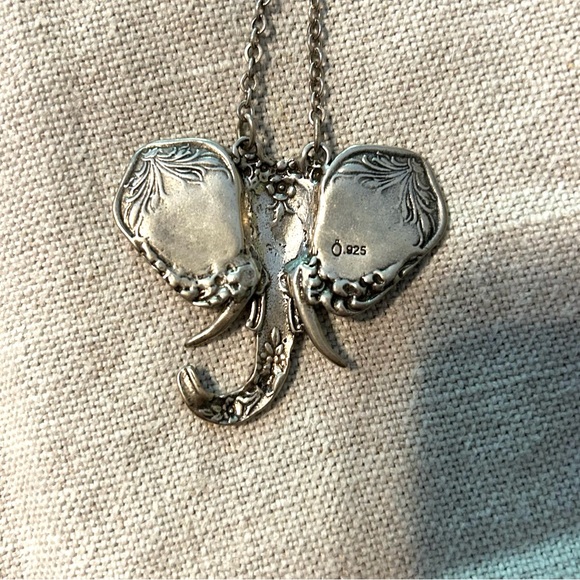 Silver Spoon elephant necklace - Picture 2 of 5